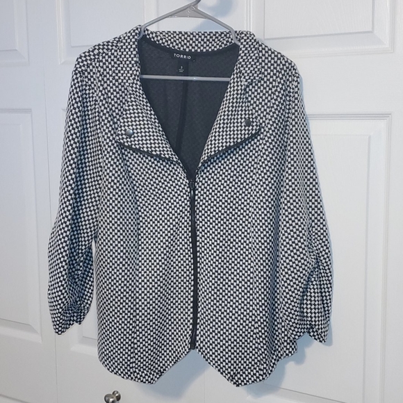 torrid Jackets & Blazers - 🥳 HP 🥳 Womens Checkered Blazer Jacket